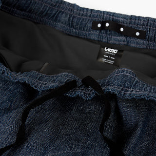 detail view of the liner and waistband of the ciele athletics WRKShort unisex running and technical short from the Lifestyle Edition collection, in denim indigo color