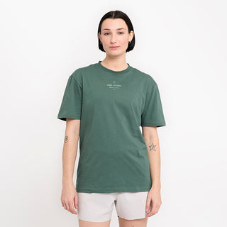 Model_Text: model is 5'6" and wears a small
