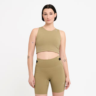 Model_Text: model is 5'6" and wears a small