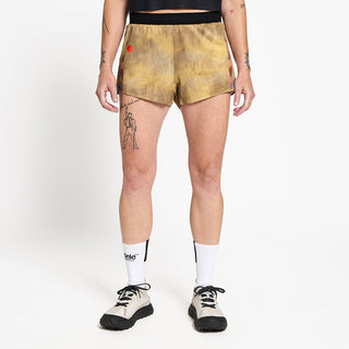 Model_Text: model is 5'6" and wears a small