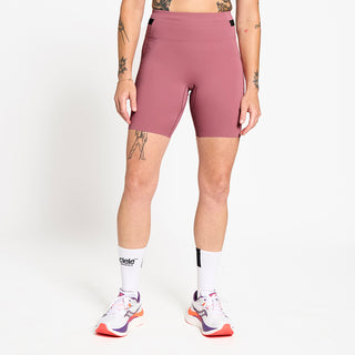 Model_Text: model is 5'6" and wears a small