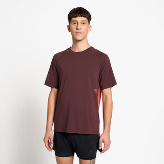 front view of ciele athletics DLYTShirt lightweight and performance driven T-Shirt in dark wine red on a model