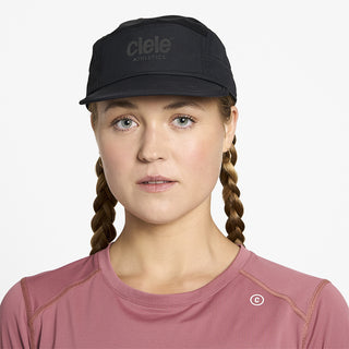 front view of ciele athletics GOCap unisex running hat in shadowcast color on a model