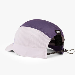 back view of ciele athletics FSTCap SC Comp Iconic VC unisex running hat in light grape color