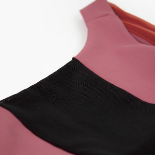 close view of the elastic and fabric of the ciele athletics QCKBra running bra in deco rose