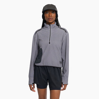 Model_Text: model is 5'5" and wears a x-small