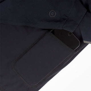 close view of the integrated phone pocket in the liner of the ciele athletics DLYShort 4 inch with a long brief in shadowcast color