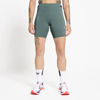 front view of ciele athletics FSTTight short running short in silver pine on a model