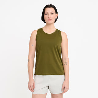 Model_Text: model is 5'6" and wears a small